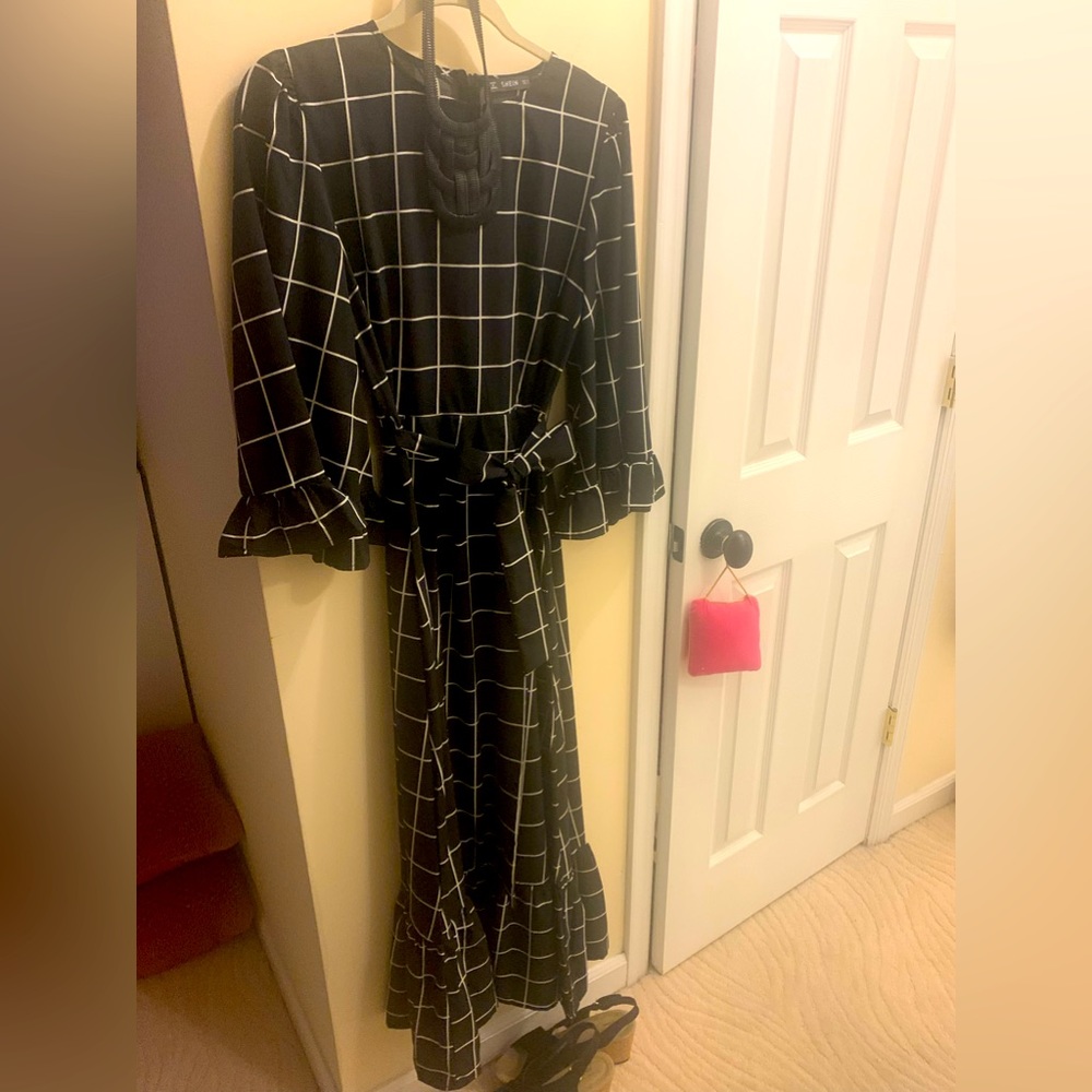•SOLD•Black and white Maxi Dress
